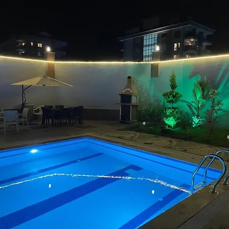 2+1 Duplex 100 Meters From The Sea, 1 Floor