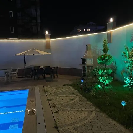 2+1 Duplex 100 Meters From The Sea, 1 Floor ألانيا